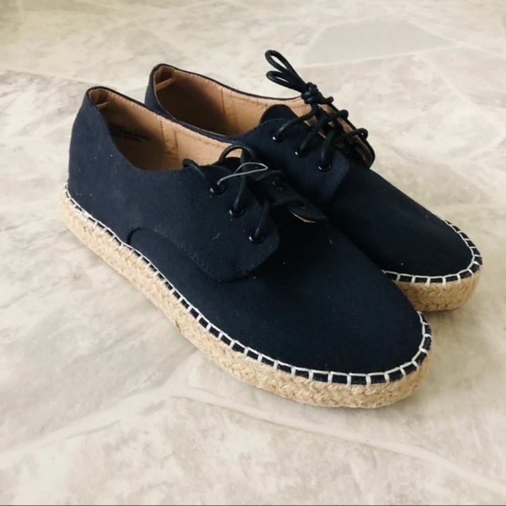 NWOT Charlotte Russe black espadrille lace up sneakers size 7